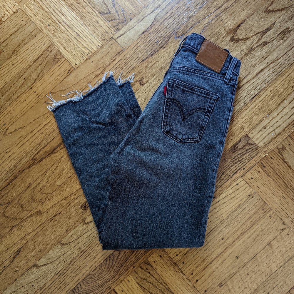 Levi's Ribcage Straight Jeans - Picture 3 of 9